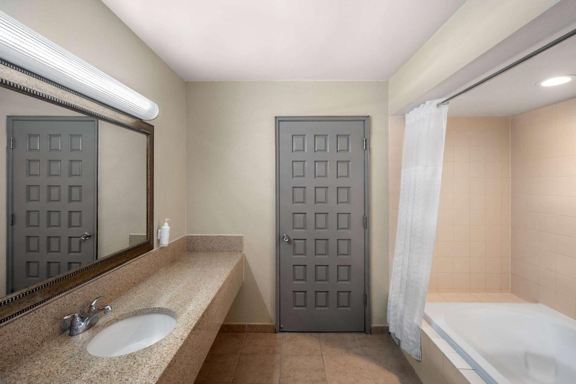 Days Inn By Wyndham Klamath Falls Extérieur photo